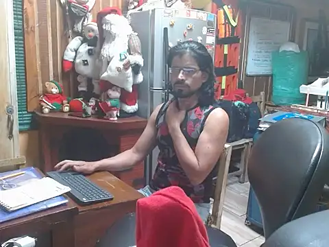 Snapshot of Dr_Pocholate84 chatting on 12-21-25, 11:45 Dr Pocholate84 online show from 12-21-25, 11:45