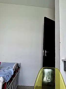 Kamdollie online show from 04-11-26, 07:02