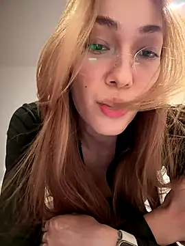 MichelleFerry  online show from 10-01-25, 01:44