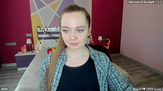 Snapshot of LizaGost chatting on 05-16-26, 11:42 LizaGost online show from 05-16-26, 11:42