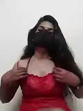 Snapshot of Shuttii_25 chatting on 12-05-24, 06:00 Shuttii 25 online show from 12-05-24, 06:00