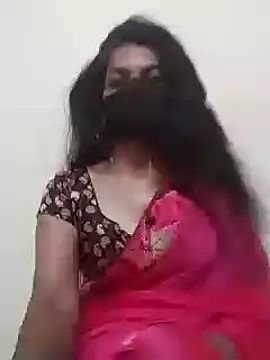 Snapshot of Shuttii_25 chatting on 02-07-25, 04:16 Shuttii 25 online show from 02-07-25, 04:16