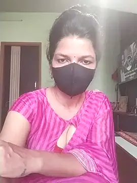 Snapshot of Shuttii_25 chatting on 10-09-25, 04:43 Shuttii 25 online show from 10-09-25, 04:43