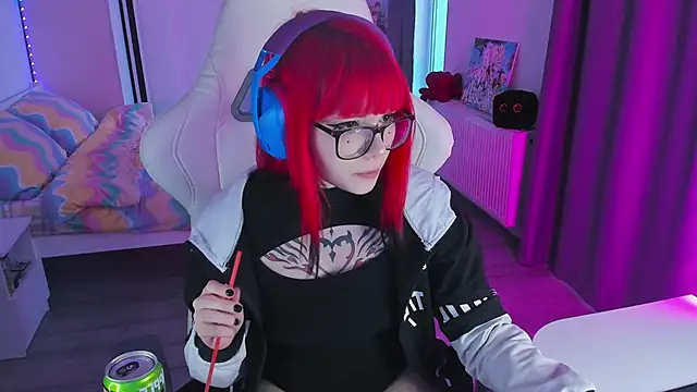 Yumi Youkai online show from 02-02-25, 10:57