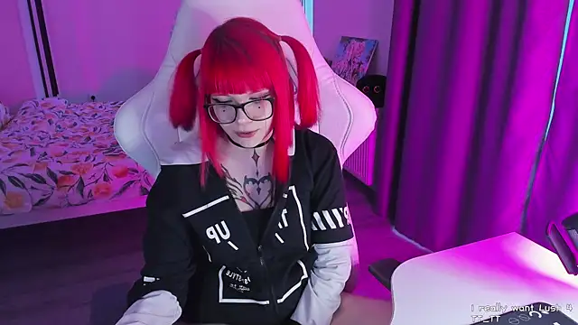 Yumi Youkai online show from 03-01-25, 02:34