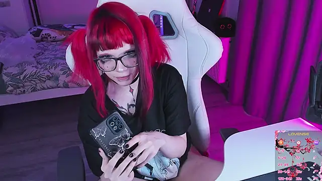 Yumi Youkai online show from 11-01-25, 07:54