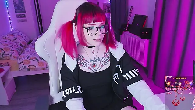 Yumi Youkai online show from 03-26-26, 08:36