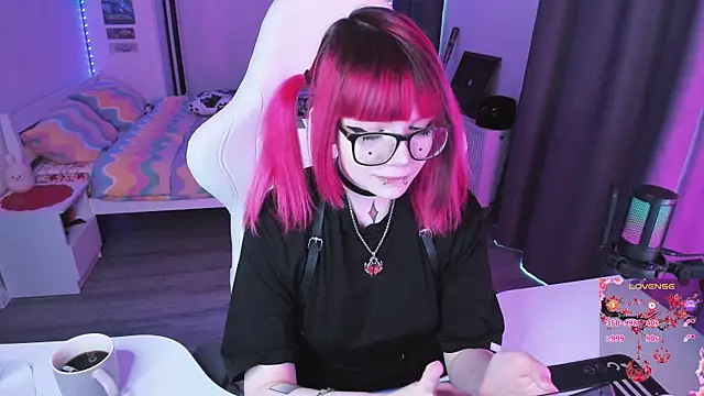 Yumi Youkai online show from 04-14-26, 12:55