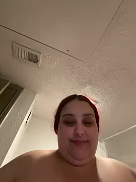 Snapshot of bbwredhead chatting on 02-18-25, 01:21 bbwredhead online show from 02-18-25, 01:21