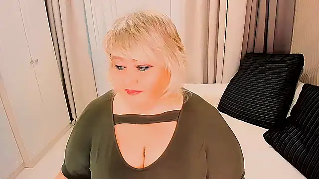 BIGTITSBBW online show from 10-15-25, 06:24