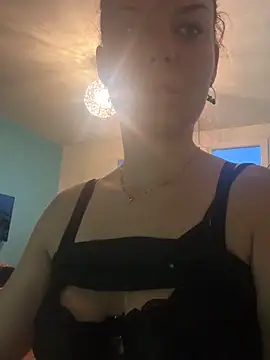 BabyNila online show from 10-20-25, 06:14