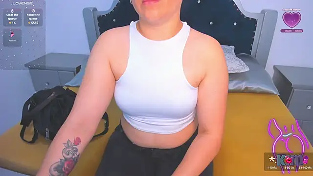 Snapshot of Perverse_Kim chatting on 01-12-25, 10:12 Perverse Kim online show from 01-12-25, 10:12