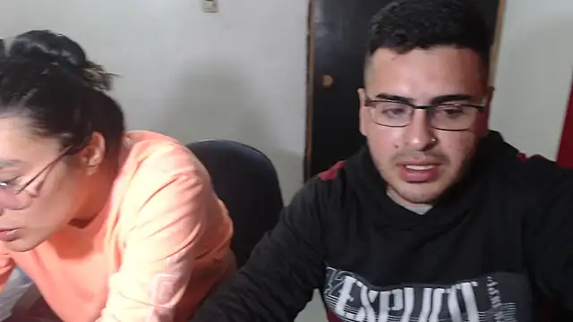 Snapshot of luxury_sex_17 chatting on 03-15-25, 12:25 luxury sex 17 online show from 03-15-25, 12:25