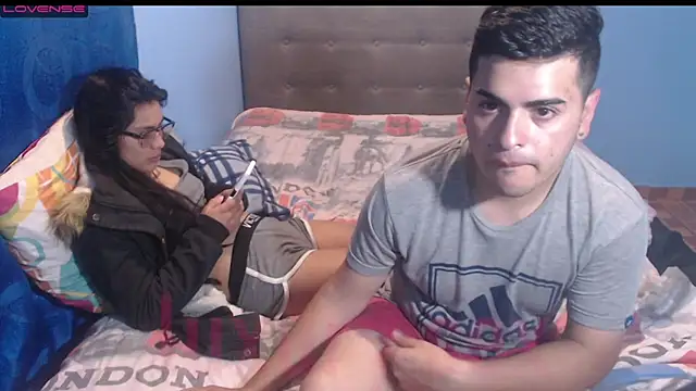 Snapshot of luxury_sex_17 chatting on 10-11-25, 05:00 luxury sex 17 online show from 10-11-25, 05:00