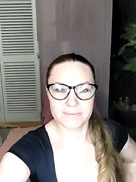 Snapshot of SexyMichellexo chatting on 07-27-26, 09:44 SexyMichellexo online show from 07-27-26, 09:44