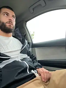 ElChapoGuzman95 online show from 09-17-25, 04:36