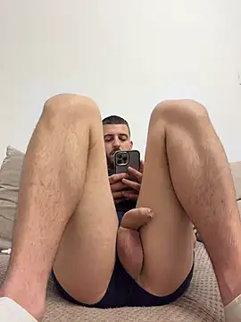 ElChapoGuzman95 online show from 03-18-26, 06:44