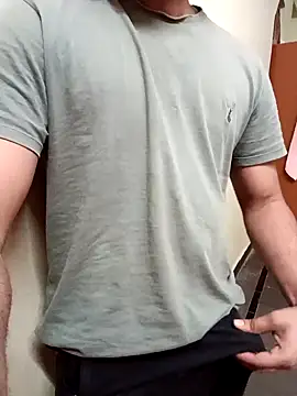 Snapshot of addu24 chatting on 12-14-24, 01:27 addu24 online show from 12-14-24, 01:27