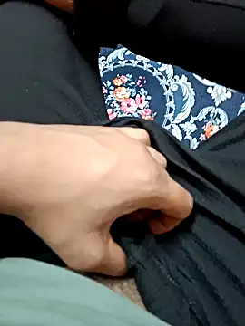 Snapshot of addu24 chatting on 12-14-24, 07:46 addu24 online show from 12-14-24, 07:46