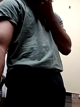 Snapshot of addu24 chatting on 12-15-24, 06:40 addu24 online show from 12-15-24, 06:40