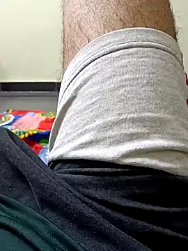 Snapshot of addu24 chatting on 01-14-25, 01:17 addu24 online show from 01-14-25, 01:17