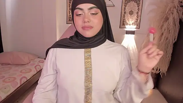 shayla 18 online show from 04-20-26, 07:59