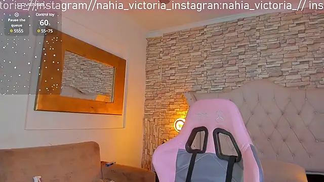 Snapshot of NahiaFox chatting on 01-09-25, 03:36 NahiaFox online show from 01-09-25, 03:36