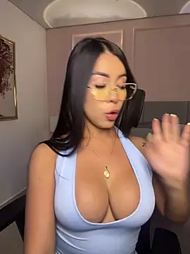 Miss blue69 online show from 04-06-26, 01:47