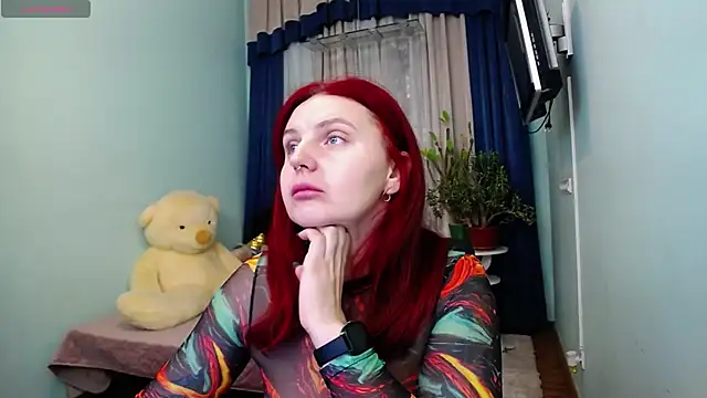 Snapshot of NikaLee chatting on 12-14-24, 06:56 NikaLee online show from 12-14-24, 06:56