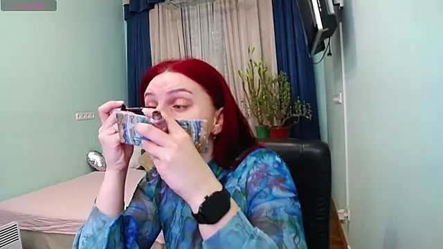 Snapshot of NikaLee chatting on 03-18-25, 07:52 NikaLee online show from 03-18-25, 07:52