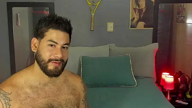 Snapshot of Prometeo-grizzly chatting on 02-23-25, 01:10 Prometeo-grizzly online show from 02-23-25, 01:10