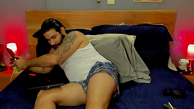 Snapshot of Prometeo-grizzly chatting on 10-12-25, 08:02 Prometeo-grizzly online show from 10-12-25, 08:02