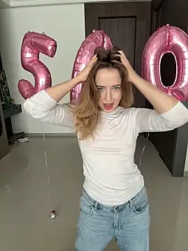 Nura n Sarah online show from 04-04-26, 05:38