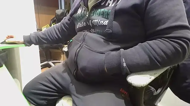 tipko123 online show from 04-14-26, 01:39