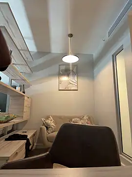 Snapshot of Neelo-Smith chatting on 12-18-25, 07:36 Neelo-Smith online show from 12-18-25, 07:36