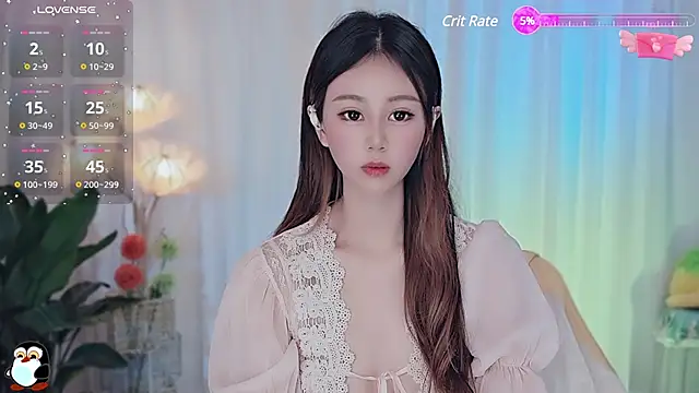 Snapshot of Aimee-520 chatting on 03-10-25, 05:43 Aimee-520 online show from 03-10-25, 05:43