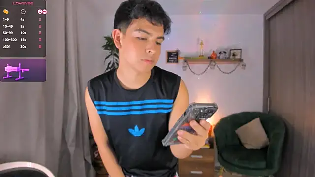 Blum icee online show from 10-20-25, 03:51