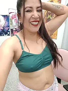 Snapshot of nammy__dirtyhott chatting on 05-28-26, 04:04 nammy dirtyhott online show from 05-28-26, 04:04