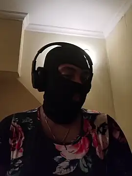 Snapshot of MRToyboyfun chatting on 11-15-25, 02:24 MRToyboyfun online show from 11-15-25, 02:24