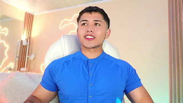 Snapshot of MatiasKorn chatting on 06-10-26, 04:12 MatiasKorn online show from 06-10-26, 04:12