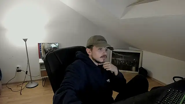 naked psy online show from 10-25-25, 11:10