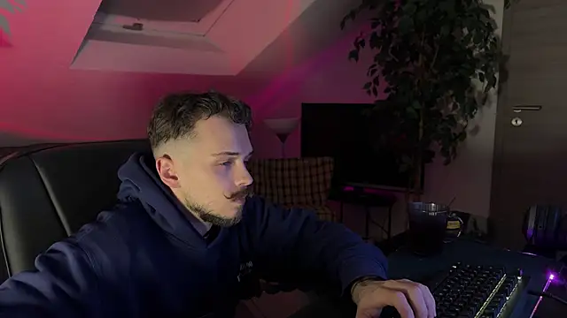 Snapshot of naked_psy chatting on 02-23-26, 06:49 naked psy online show from 02-23-26, 06:49