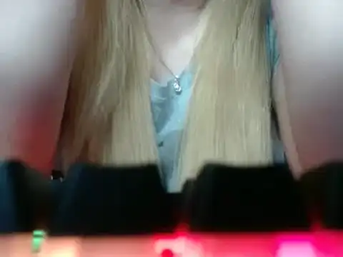 Snapshot of 69liamilk69 chatting on 12-08-24, 06:01 69liamilk69 online show from 12-08-24, 06:01