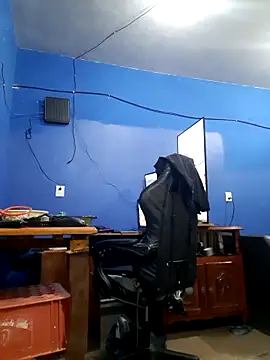 ElmaCannon online show from 11-12-25, 05:35