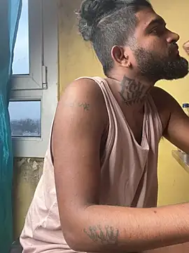 Snapshot of TiltedTen chatting on 02-21-25, 04:59 TiltedTen online show from 02-21-25, 04:59