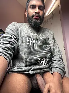 Snapshot of TiltedTen chatting on 04-11-26, 09:57 TiltedTen online show from 04-11-26, 09:57