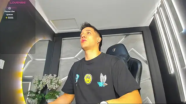 alexgiraldo  online show from 01-30-25, 11:22