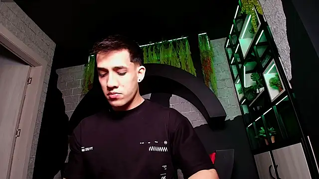 alexgiraldo  online show from 03-17-25, 11:21