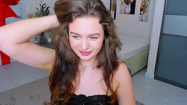 MiracleCurly online show from 02-05-25, 01:11