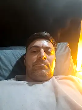 Snapshot of Costi01 chatting on 11-17-25, 11:49 Costi01 online show from 11-17-25, 11:49